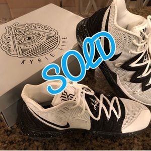 Nike Kyrie 5 Cookies and Cream Men’s Shoes Size 12